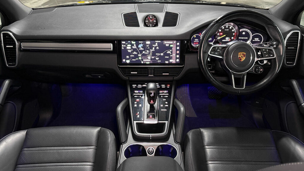 Porsche Cayenne E-hybrid Platinum Edition Tiptronic S 2,995 cc Black #11