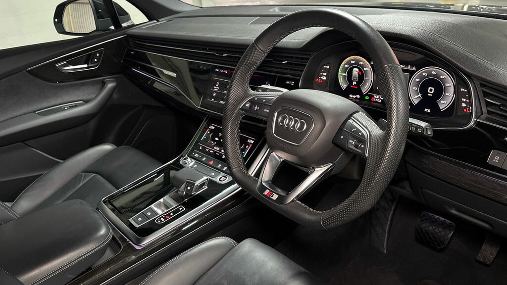 Audi Q7 3.0 Tfsie V6 55 Black Edition Suv Plug- WU74HYP Grey #5