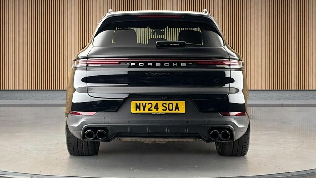 Porsche Cayenne 3.0 V6 E-hybrid 25.9Kwh S Suv Plug-in H MV24SOA Black #4