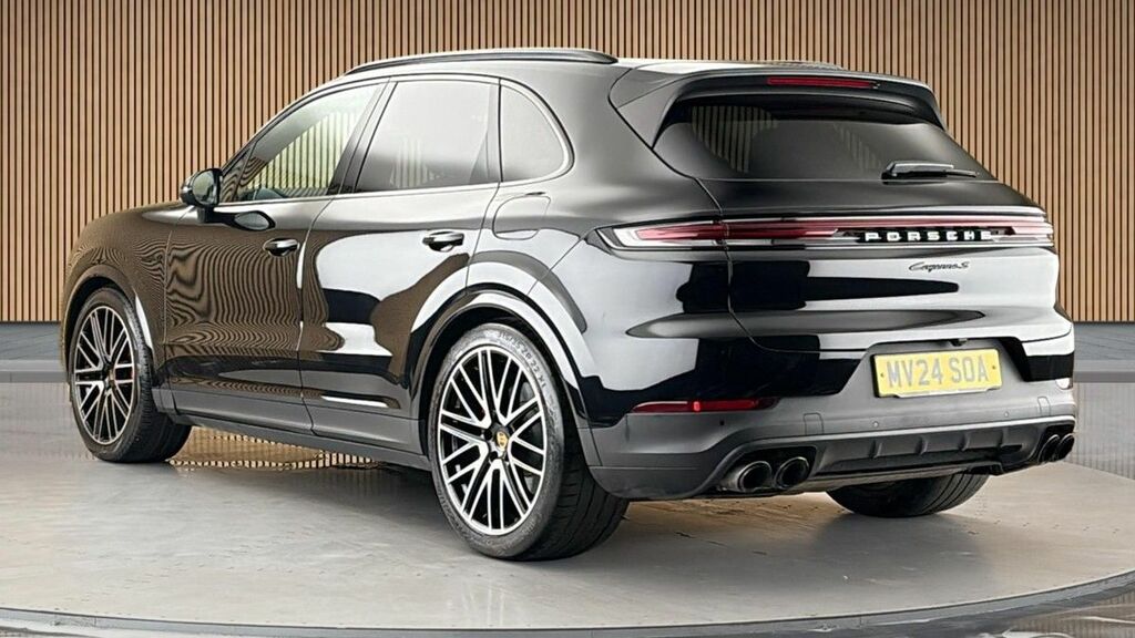 Porsche Cayenne 3.0 V6 E-hybrid 25.9Kwh S Suv Plug-in H MV24SOA Black #2