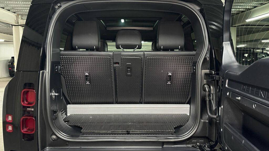 Land Rover Defender 90 X-dynamic Se Grey #11