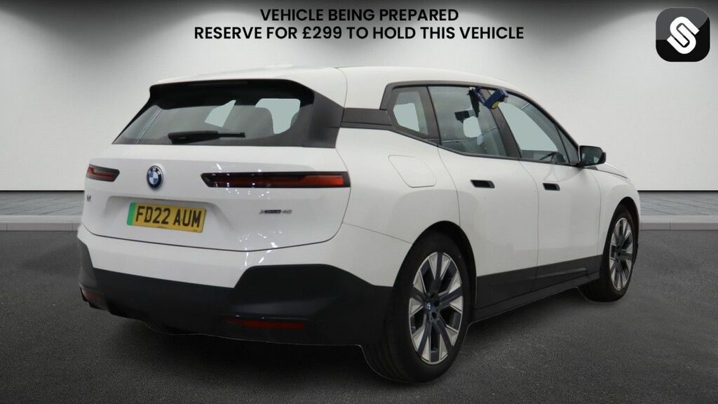 BMW iX 40 76.6Kwh Sport Suv Xdrive 326 White #4