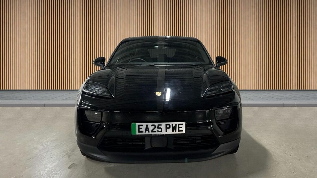 Porsche Macan 100Kwh 4 Suv 4Wd 408 Ps EA25PWE Black #3