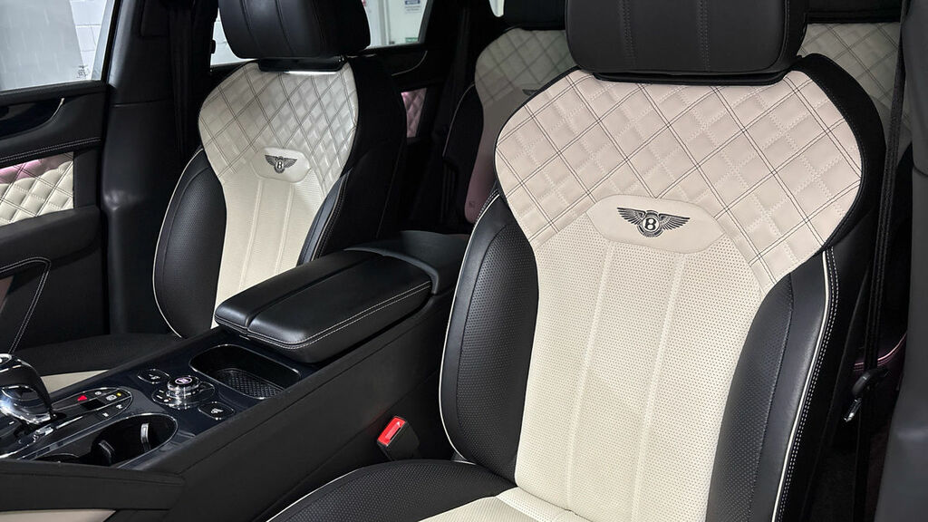 Bentley Bentayga 4.0 V8 S Mulliner Driving Spe Tour Spec Silver #7