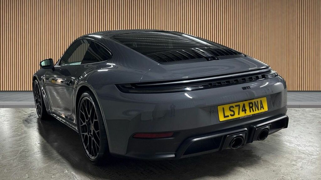 Porsche 911 3.6 T-hybrid 992 Carrera 4 Gts Coupe Hy #2