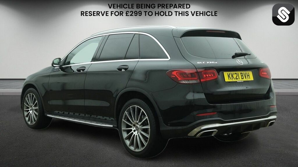 Mercedes-Benz GLC Class Glc 300 4Matic Amg Line Black #3