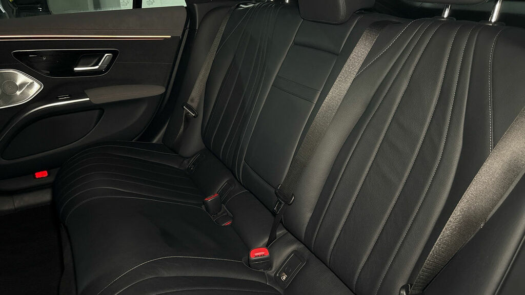 Mercedes-Benz EQS Business Class White #22