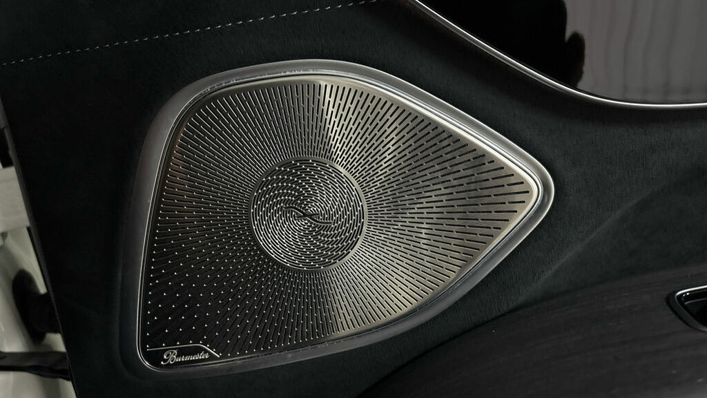 Mercedes-Benz EQS Business Class White #25