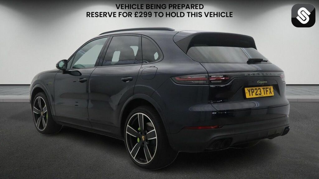 Porsche Cayenne 3.0 V6 E-hybrid 17.9Kwh Platinum Edition Suv P #3