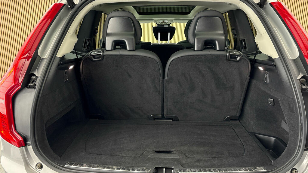 Volvo XC90 Plus Blue #11