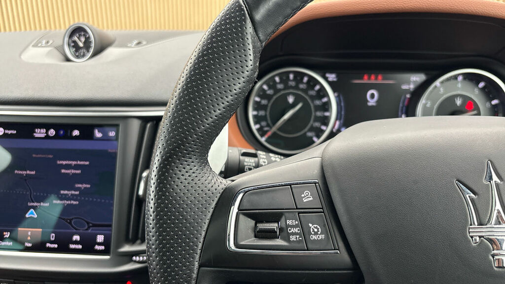 Maserati Levante 3.0 V6 Modena S Blue #13
