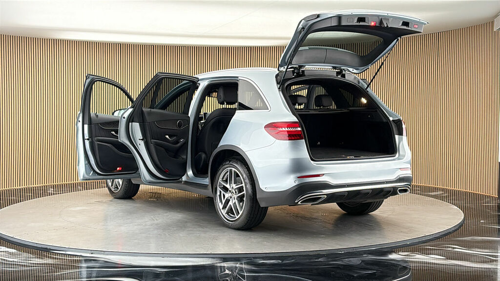 Mercedes-Benz GLC Class 2L Amg Line Silver #23