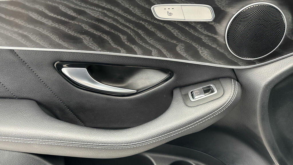Mercedes-Benz GLC Class 2L Amg Line Silver #19