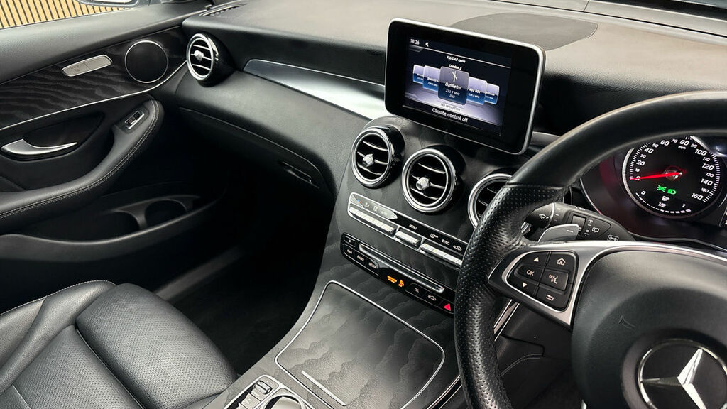 Mercedes-Benz GLC Class 2L Amg Line Silver #18