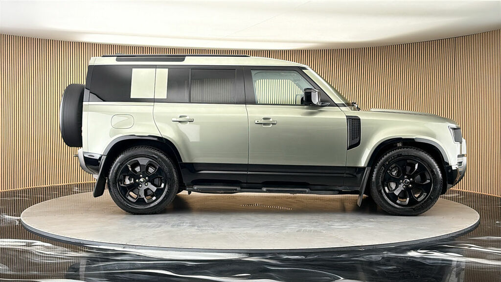 Land Rover Defender 110 3.0 D300 X-dynamic Hse 110 Black #16