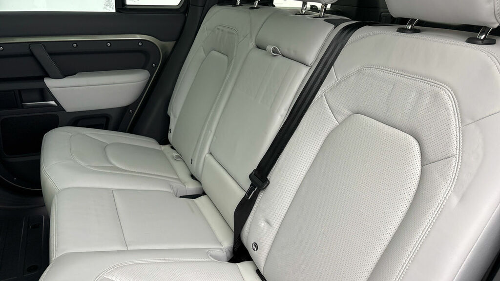 Land Rover Defender 110 3.0 D300 X-dynamic Hse 110 Black #8