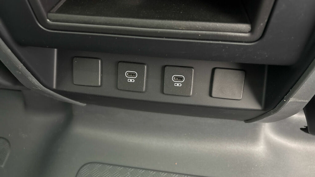 Land Rover Defender 110 3.0 D300 X-dynamic Hse 110 Black #26