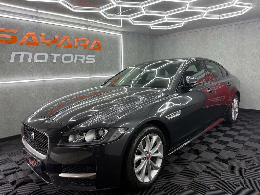 Jaguar XF Saloon 2.0D R-sport Euro 6 Ss 201767 OY67VNJ Grey #4