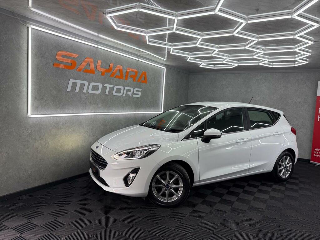 Ford Fiesta Hatchback 1.0T Ecoboost Zetec Euro 6 Ss 20 White