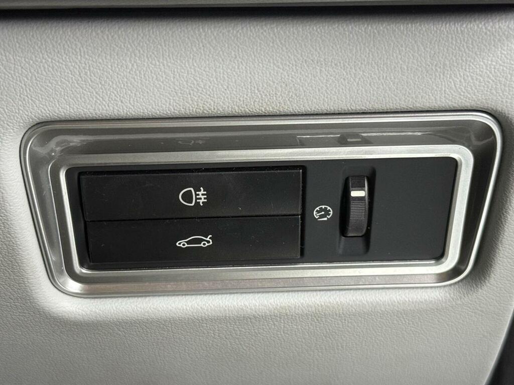 Jaguar XF Black #25