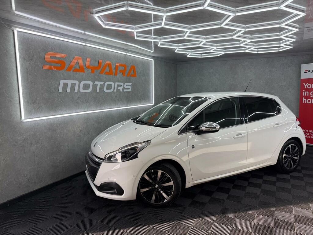 Peugeot 208 1.2 Puretech Tech Edition Euro 6 Ss White