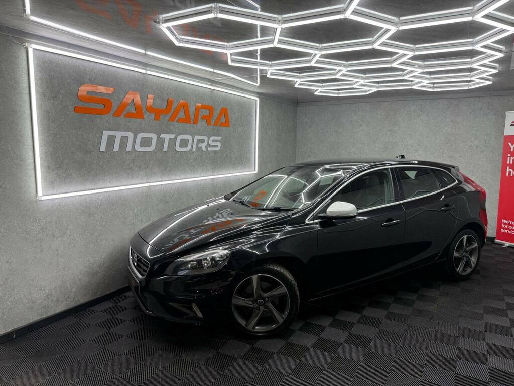 Volvo V40 2.0 D2 R-design Euro 6 Ss Black
