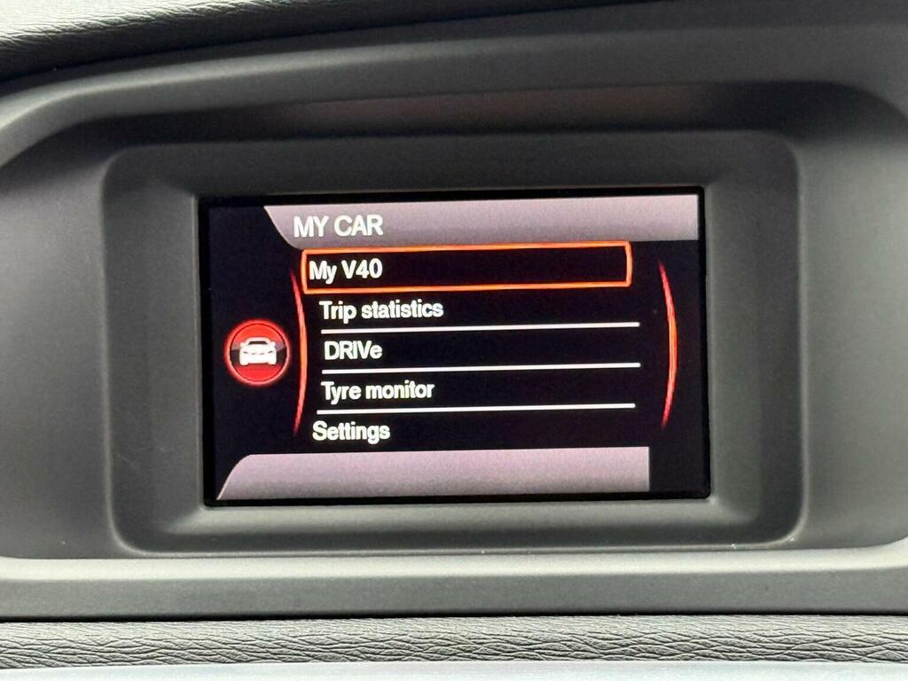 Volvo V40 D2 Se Lux  #23
