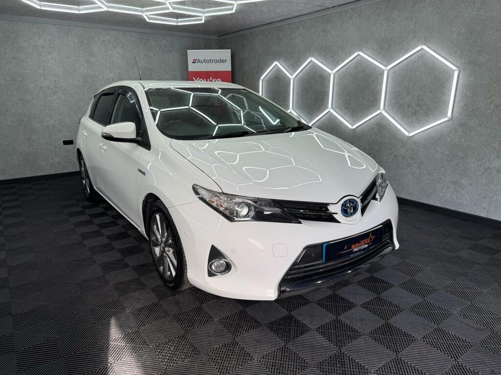 Toyota Auris 1.8 Vvt-h Excel Cvt Euro 5 Ss White #4