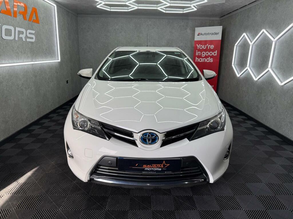 Toyota Auris 1.8 Vvt-h Excel Cvt Euro 5 Ss White #2