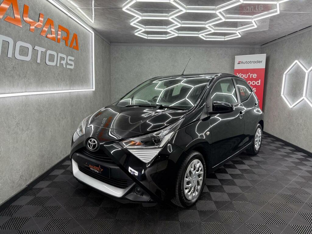Toyota Aygo 1.0 Vvt-i X-play X-shift Euro 6 Black #5