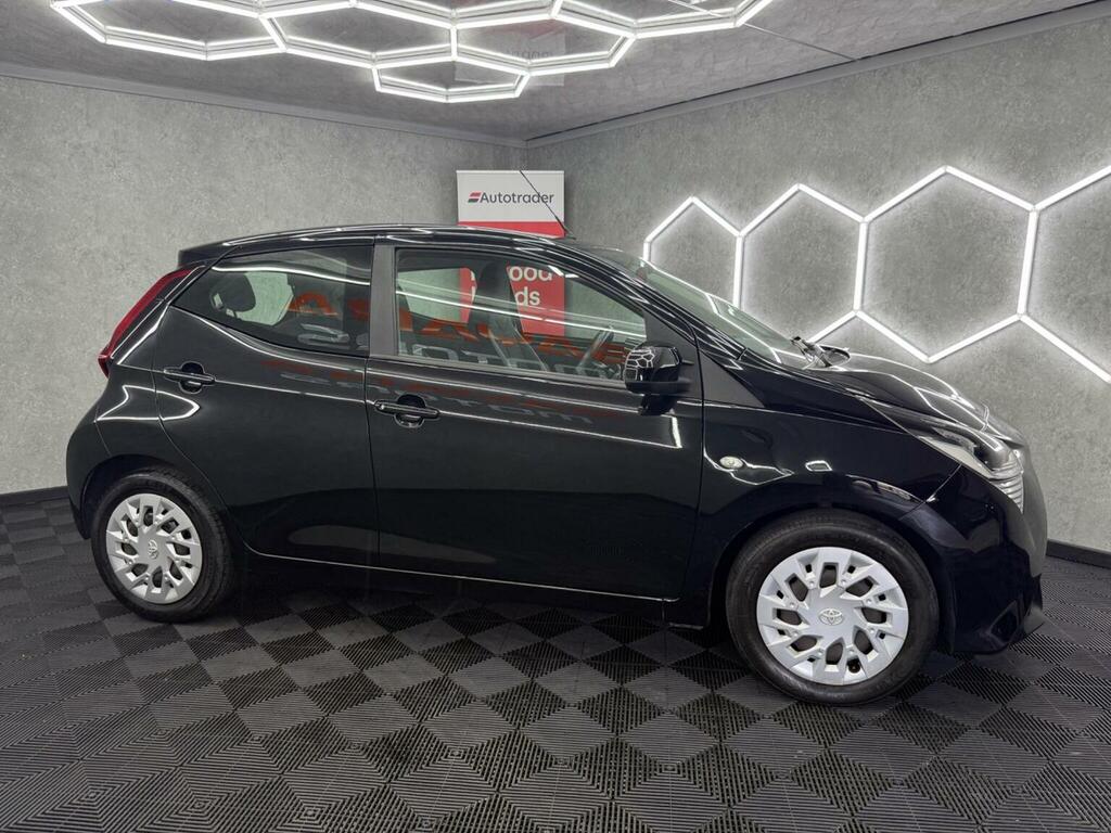 Toyota Aygo Hatchback X-play  #8