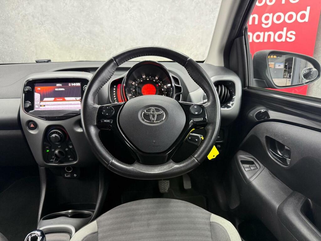 Toyota Aygo Hatchback X-play  #31