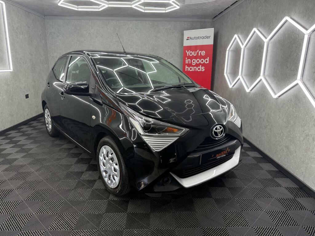 Toyota Aygo 1.0 Vvt-i X-play X-shift Euro 6 Black #6