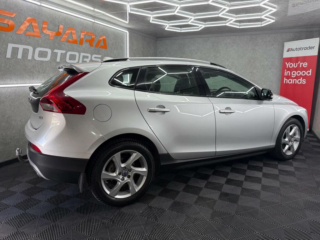 Volvo V40 Cross Country Hatchback 1.6 D2 Se Powershift Ss 201414 Blue #14