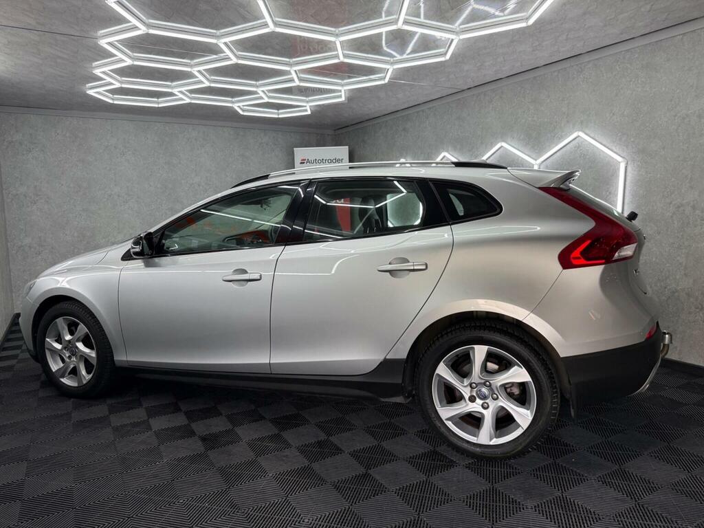 Volvo V40 Cross Country Hatchback 1.6 D2 Se Powershift Ss 201414 Blue #15