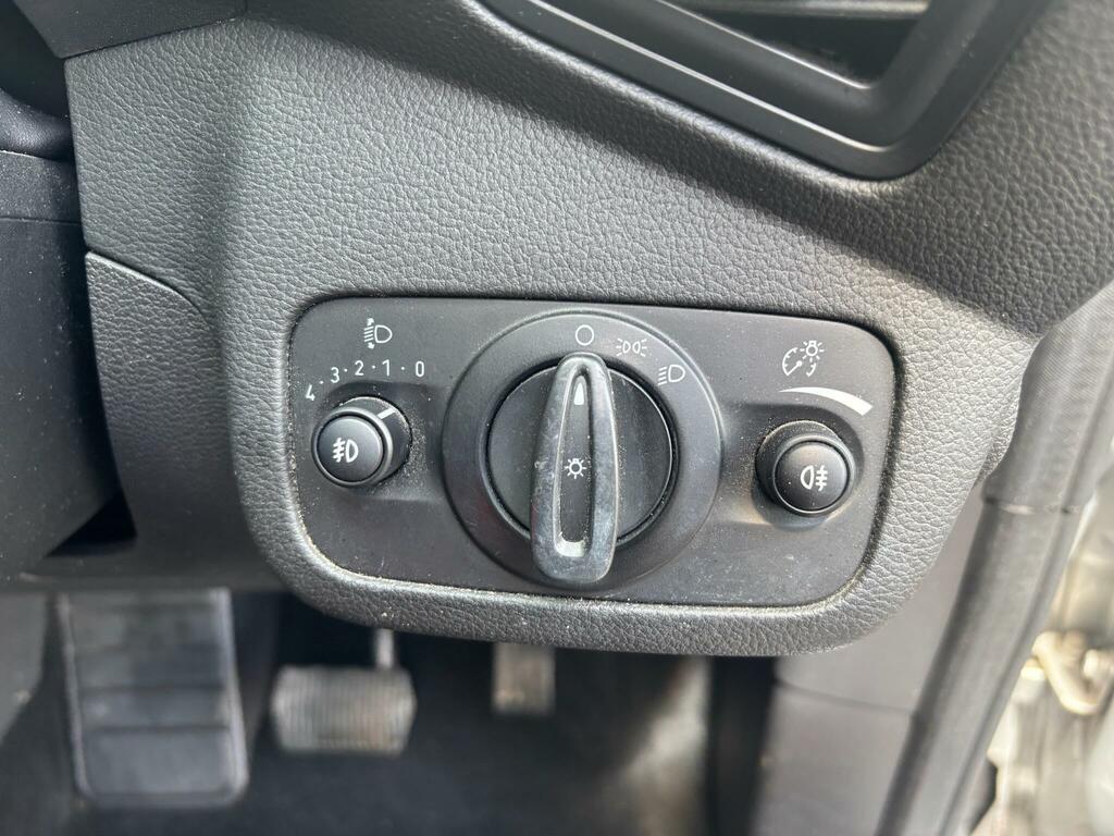 Ford C-Max Zetec Silver #4