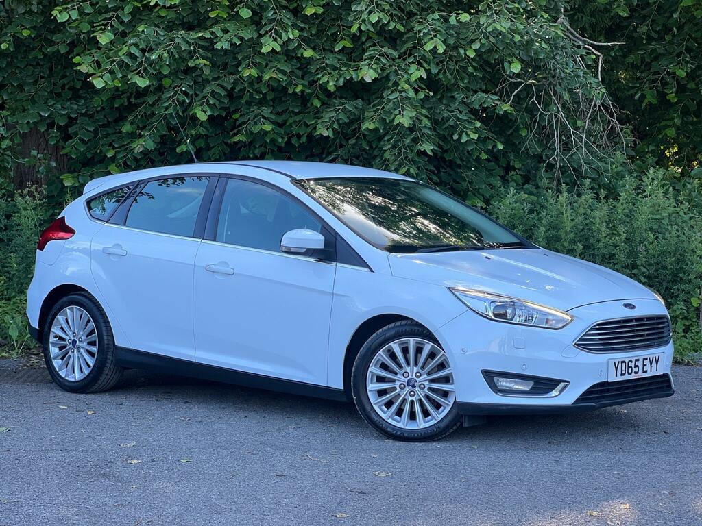Ford Focus Titanium X White