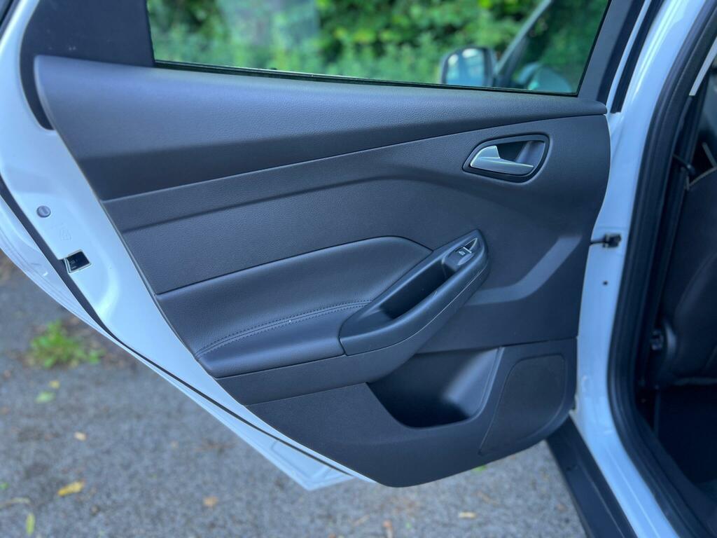 Ford Focus 2.0 Titanium X Tdci 148 Bhp Grey #41