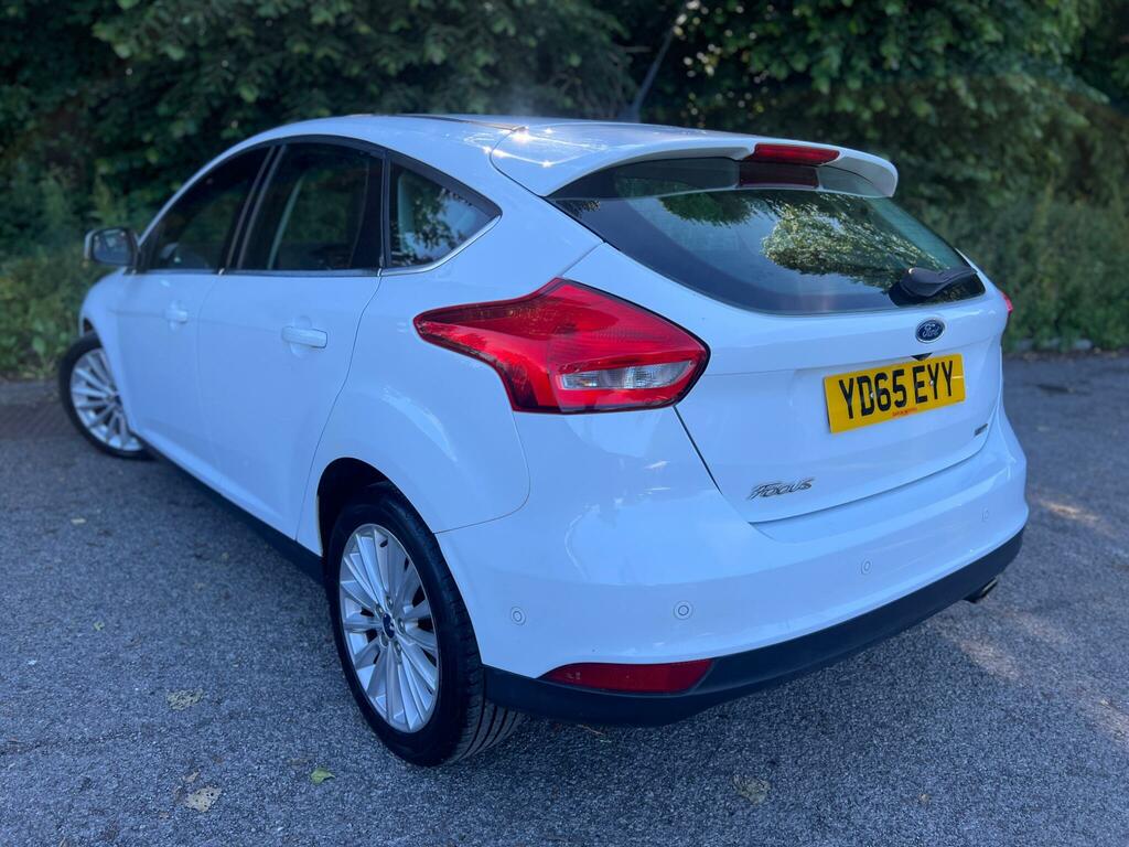 Ford Focus Titanium X White #5