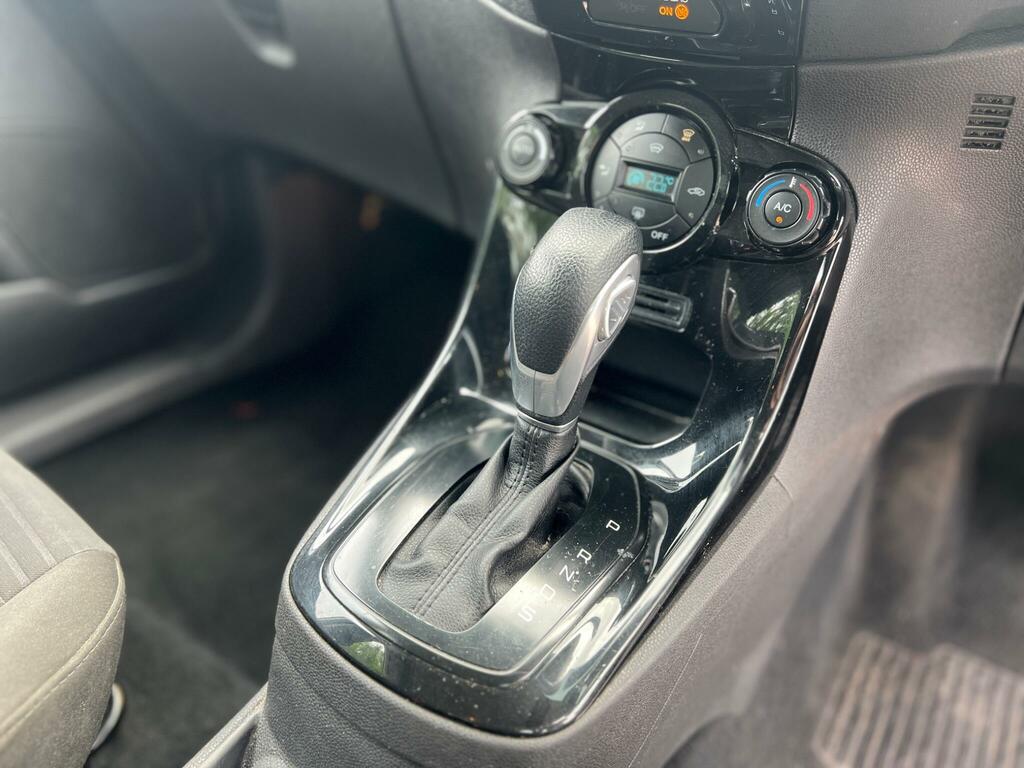 Ford Fiesta Zetec White