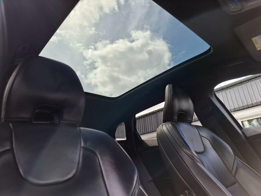 Volvo V40 R-design Pro Black