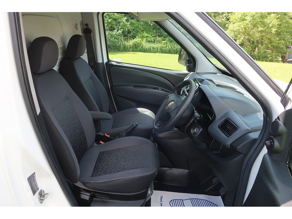 Fiat Doblo 1.6L Active 6Dr Grey #17