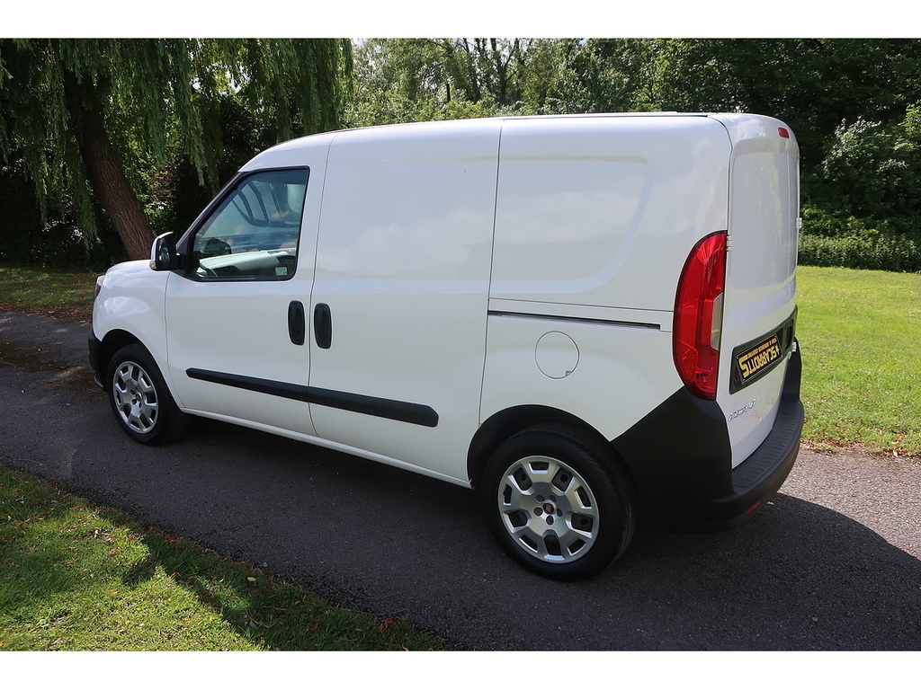 Fiat Doblo 1.4 16V Sx Panel Van L1 H1 Euro White #4