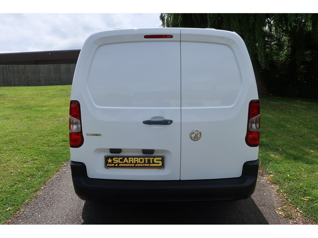 Vauxhall Combo 1.5 Turbo D 2300 Edition Panel Van 6Dr Manu White #5