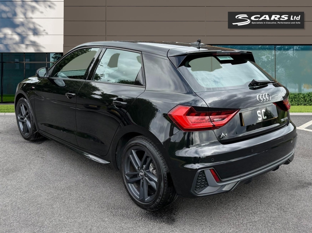 Audi A1 1.5 Sportback Tfsi KL19ARZ Black #5