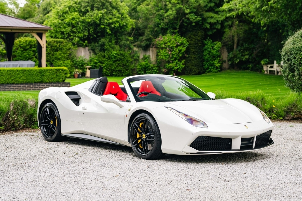Ferrari 488 3.9 Spider White