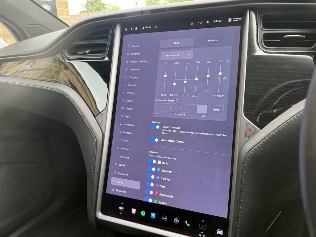 Tesla Model X Performance Black #35