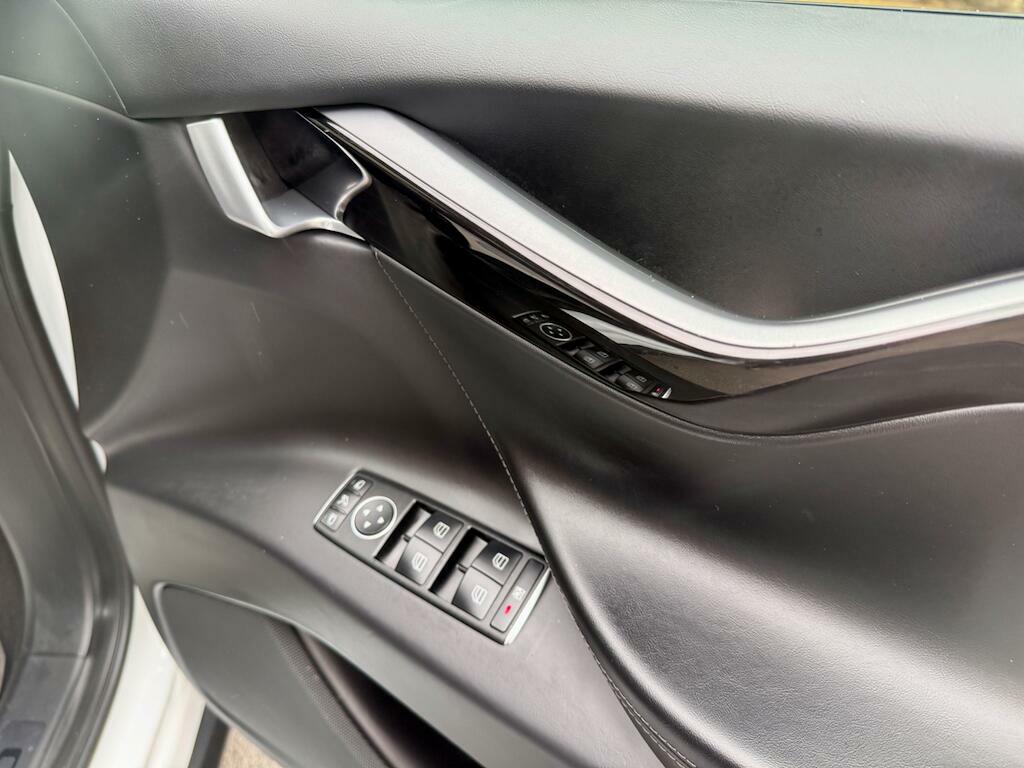 Tesla Model X Performance Black #17