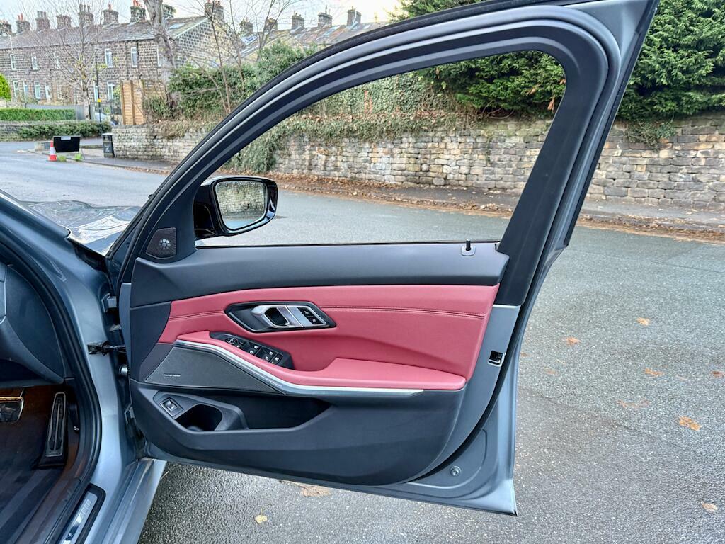 BMW 3 Series Saloon Grey #21