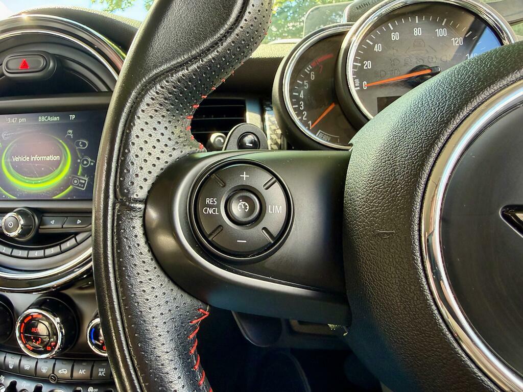 Mini Hatch 1.5 Cooper Euro 6 Ss White #23